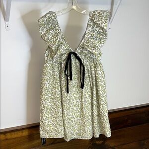 NWT Amazon Floral‎ Green and White Mini Dress- M